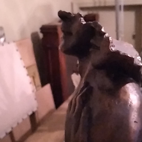 COPY - Home Good Bust - Picture 4 of 5